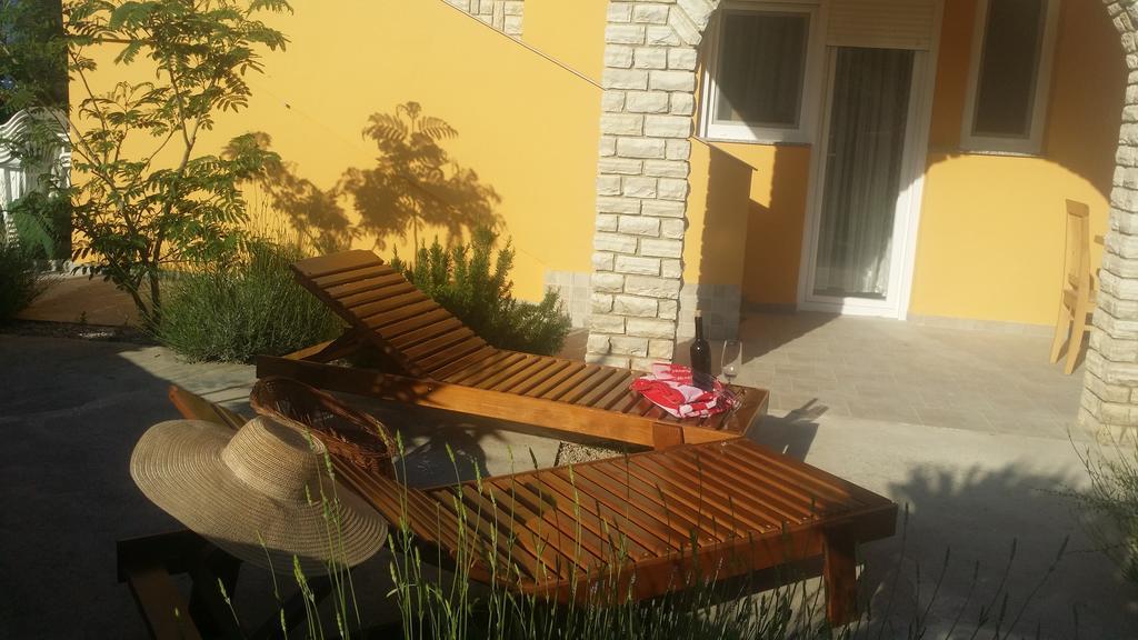 Вилла Kuca Za Odmor Vugica Polje  Экстерьер фото